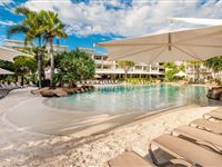 Lagoon pool with sandy beach - Peppers Salt Resort & Spa Kingscliff